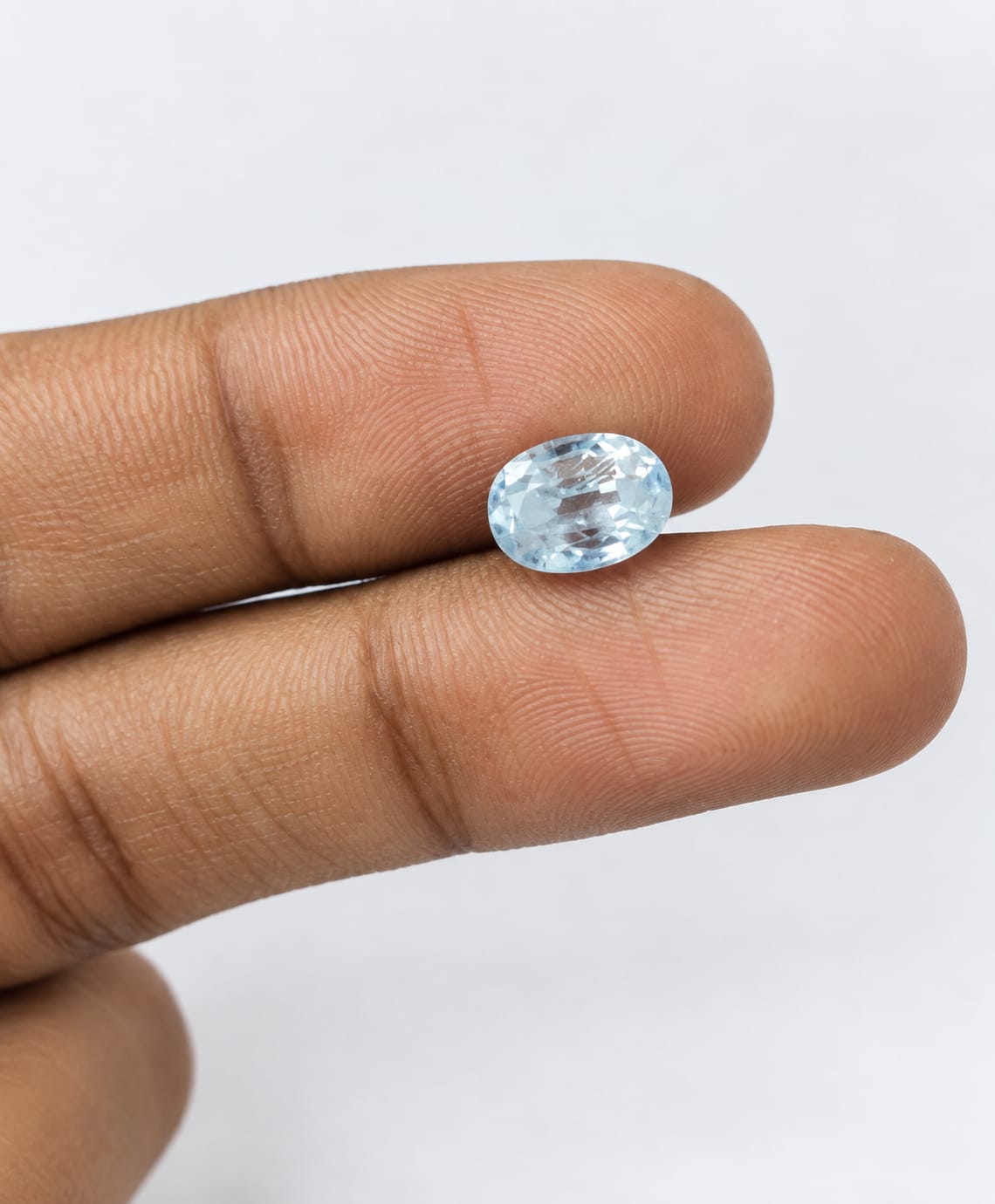 Natural Blue Blue Sapphire 6.24 Carat – Kashmir (India) Origin ,Oval Mixed Cut , No Indications of Heating - Image 2